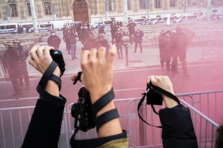 « Nous, photographes de presse, avons vécu cet article 24 comme un moyen de pression de l’Etat » « Nous, photographes de presse, avons vécu cet article 24 comme un moyen de pression de l’Etat »