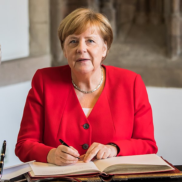 Au revoir Angela Merkel! Au revoir Angela Merkel!