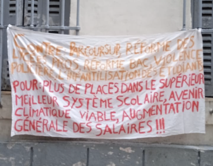 Blocus à Thiers: récit d’une journée de mobilisation Blocus à Thiers: récit d’une journée de mobilisation
